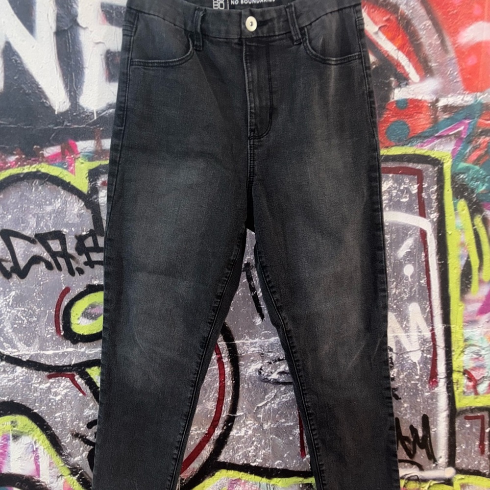 No Boundaries Black Ankle Jeans - 9
